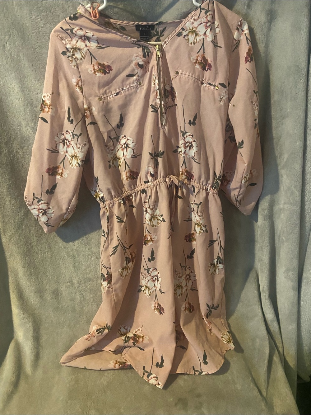 Floral dusty rose mini Dress size Medium.